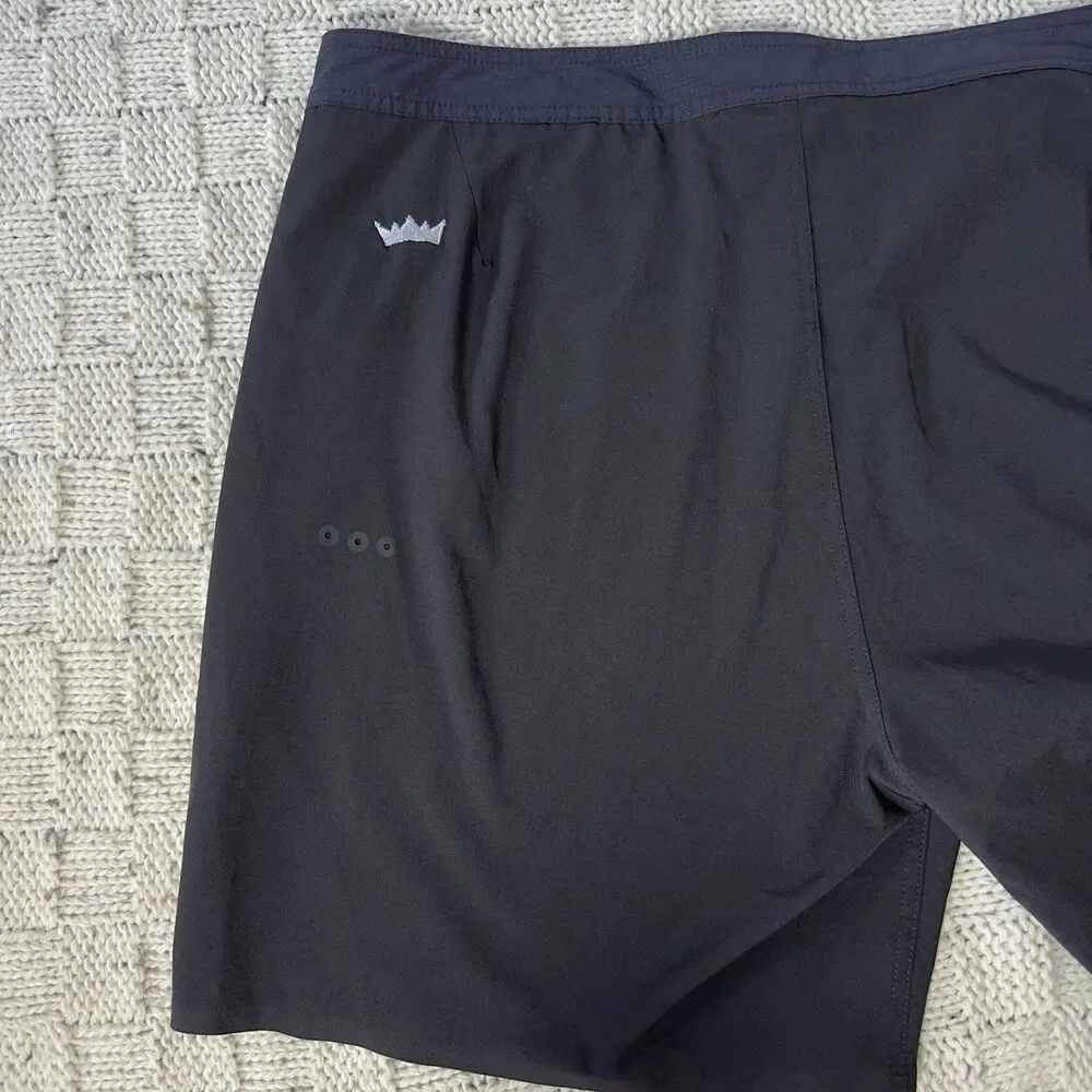 Vuori Peak Boardshorts 7” Men’s 38 Black Navy Swim Surf Shorts Performance Read - Picture 6 of 10